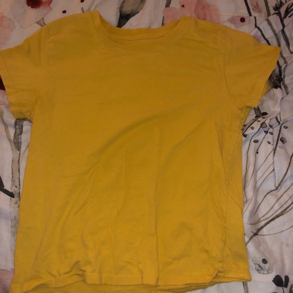 yellow t shirt!